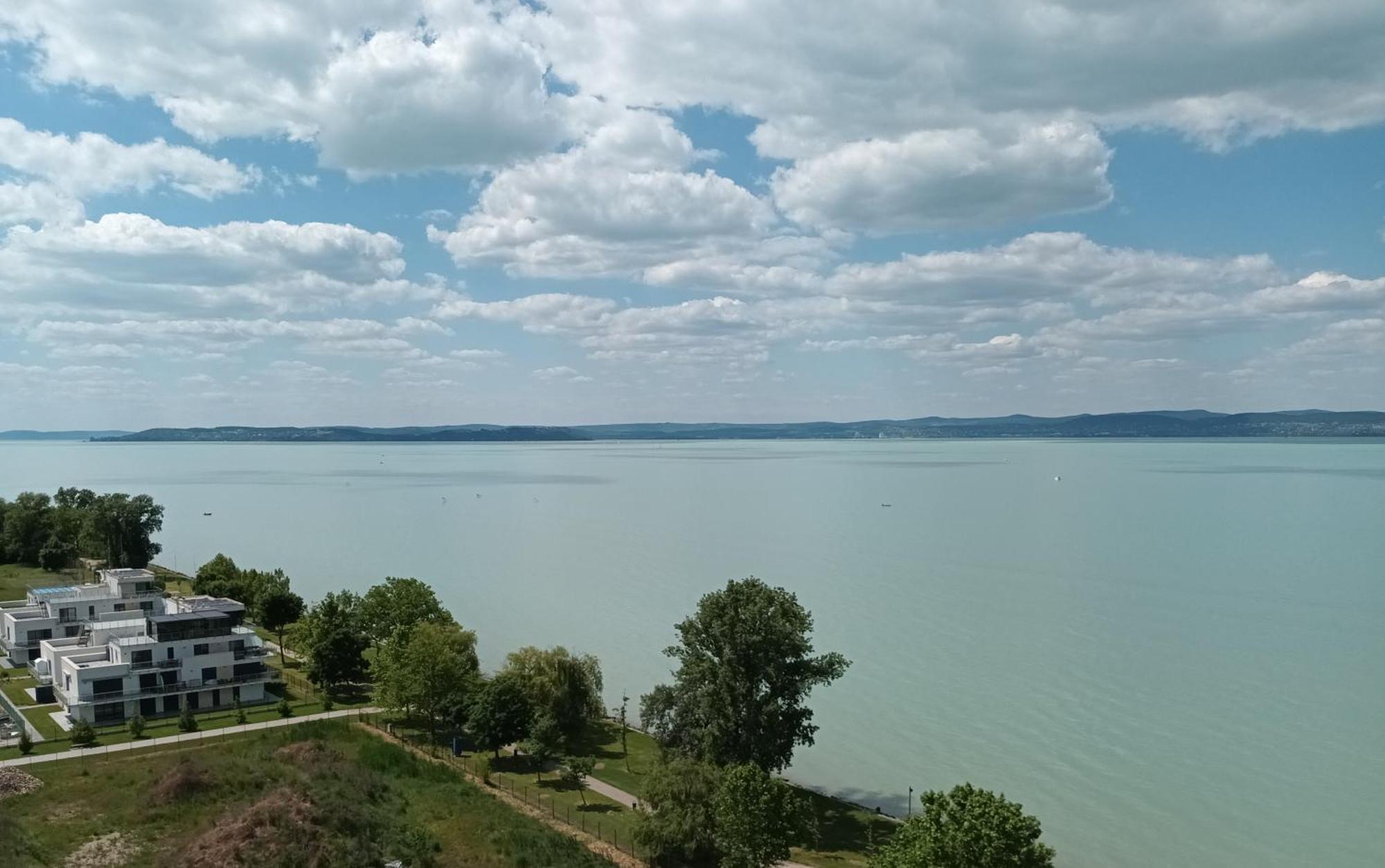Vizparti Silver X Apartman Siófok Esterno foto
