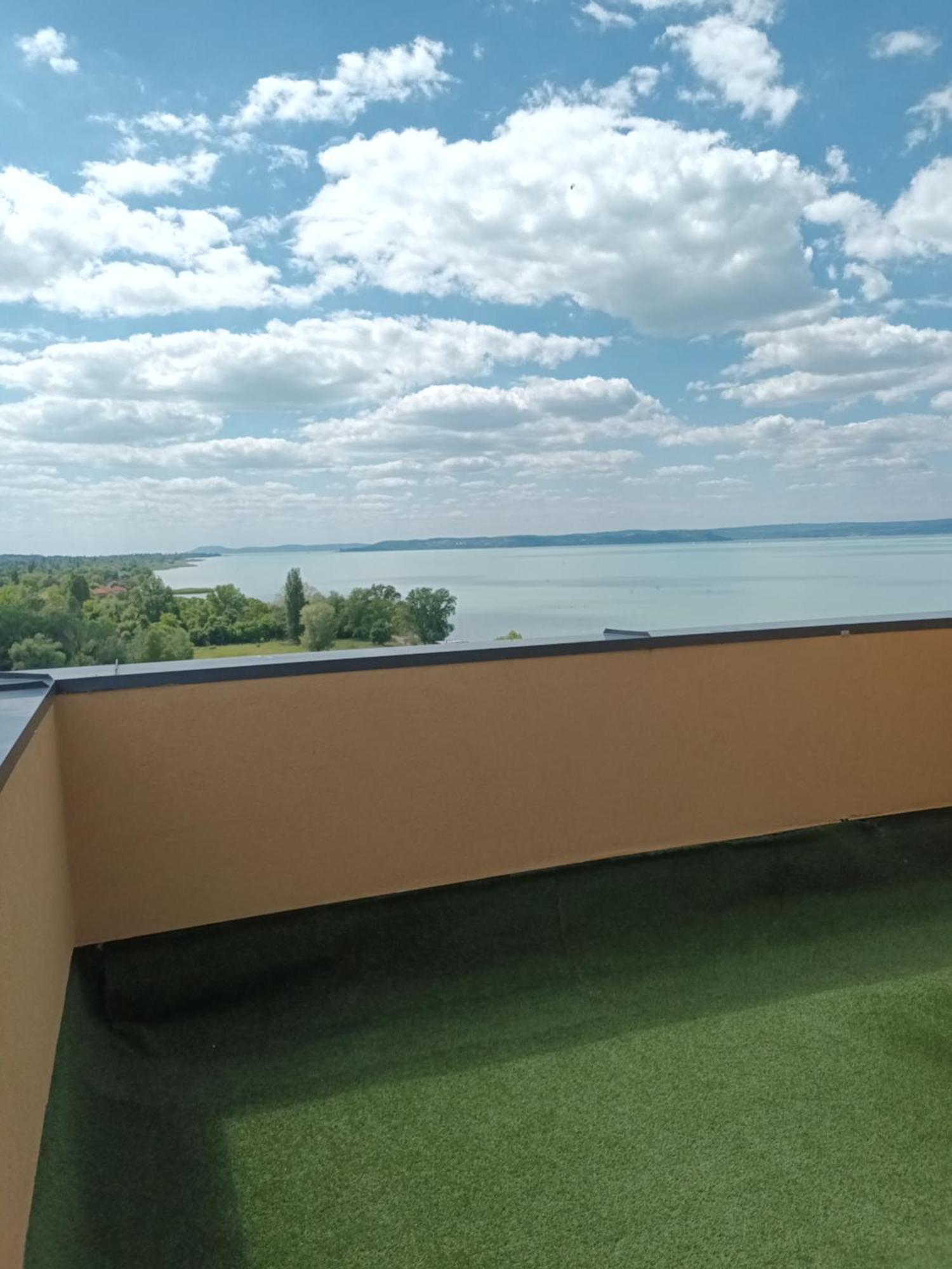 Vizparti Silver X Apartman Siófok Esterno foto
